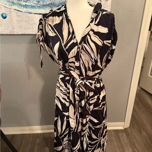 Time and Tru Monochrome Patterned Dress